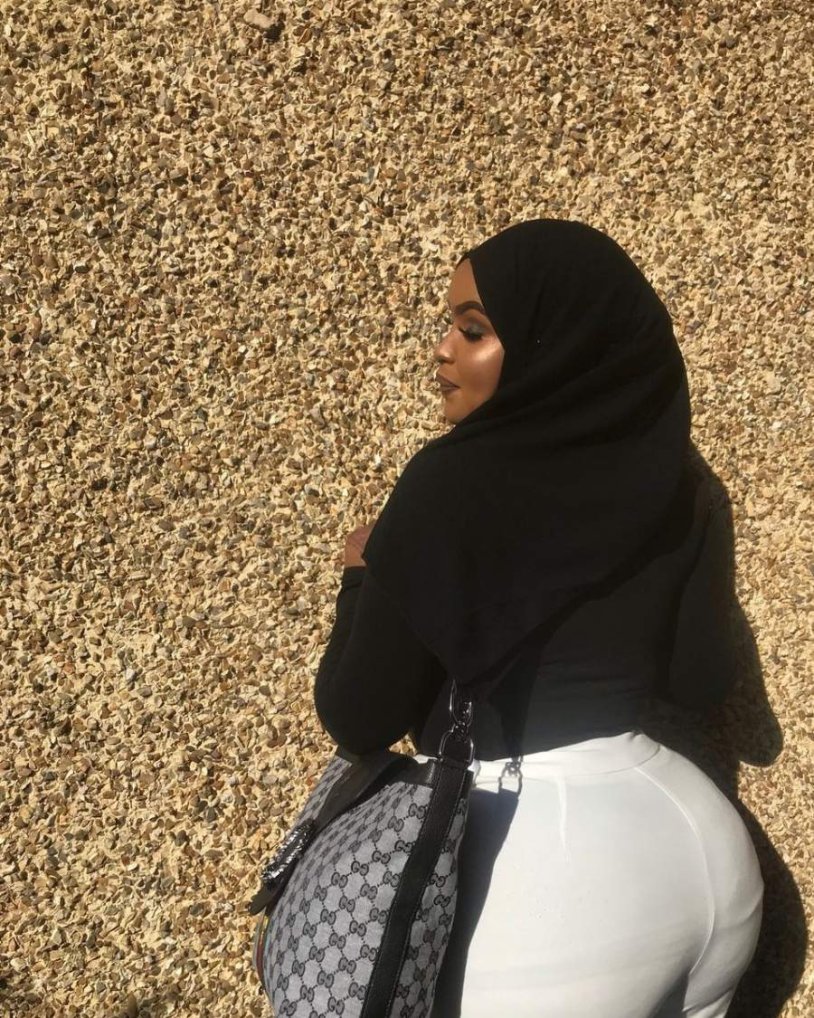 Sandra Arabian in hijab