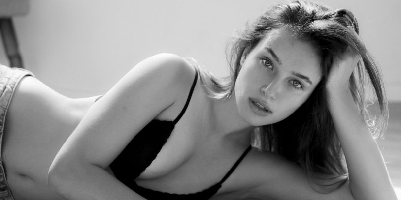 Nicola Cavanis is hot