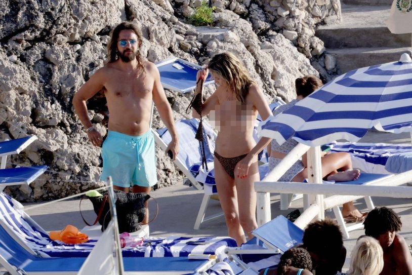 Heidi Klum and Tom Kaulitz on the beach