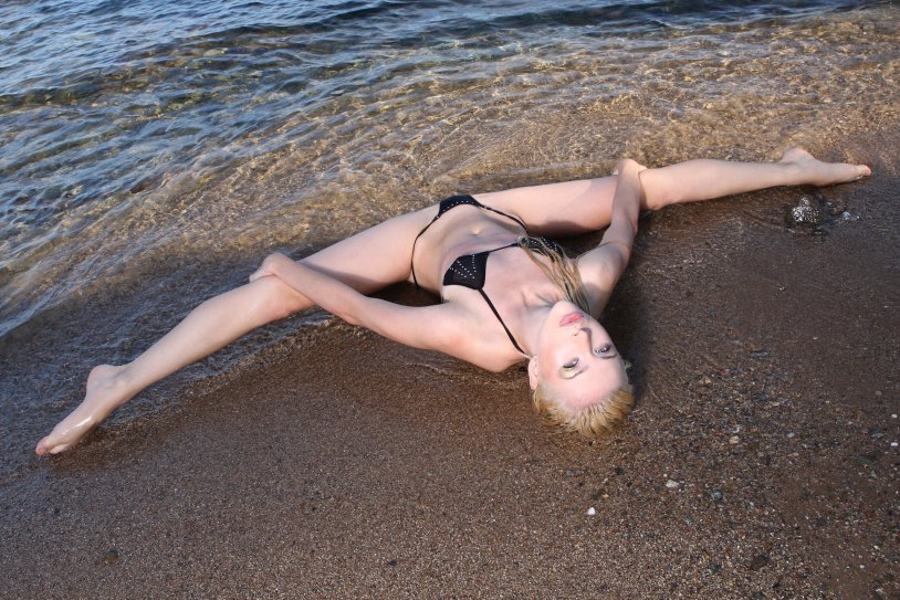 Julia Güntel in a swimsuit