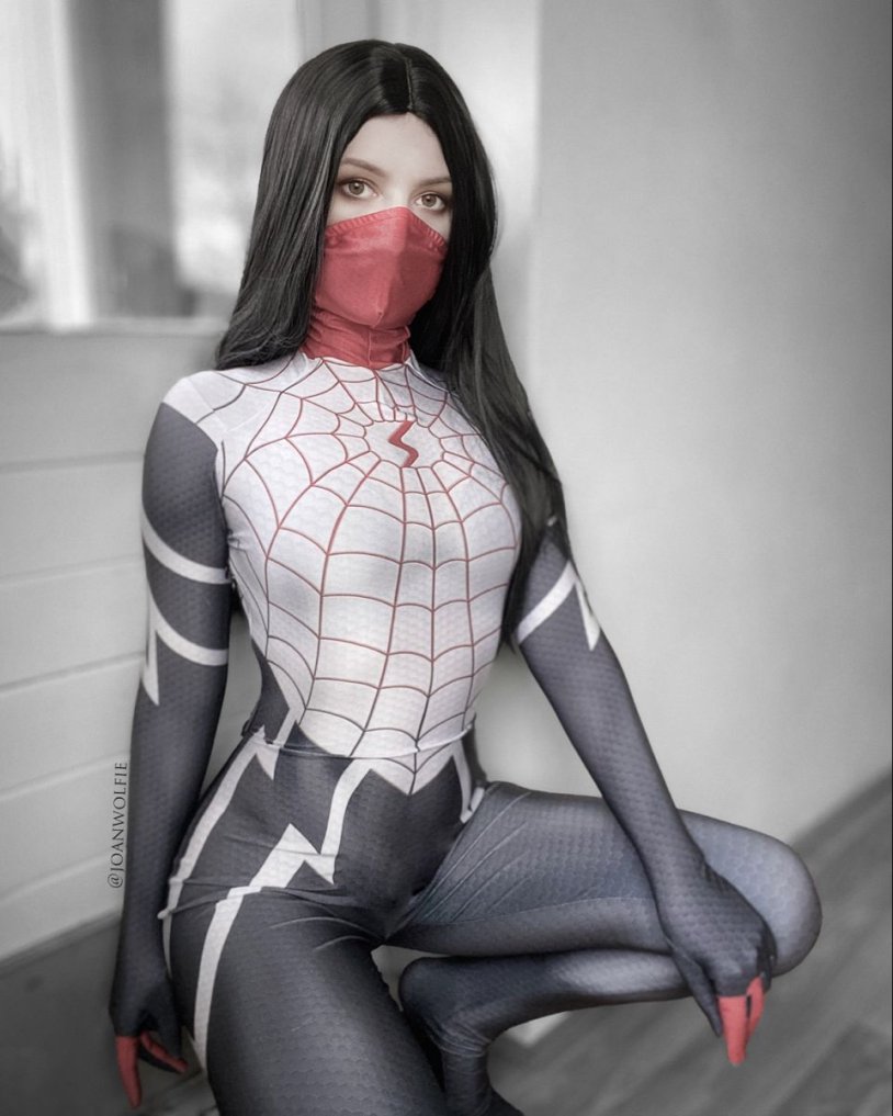 Cosplay man spider girl