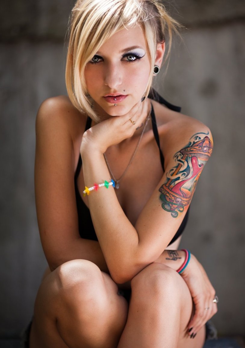 Piercing and tattoo in girls