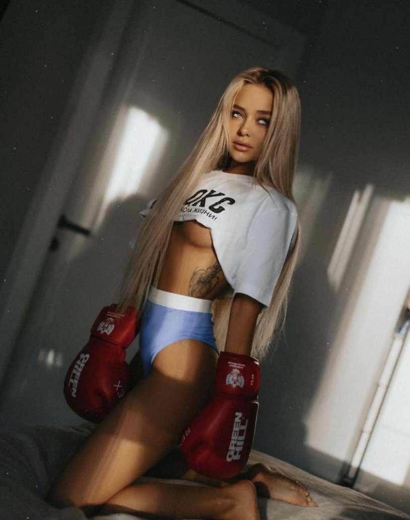 Miniature Polina Knyazeva (18+)