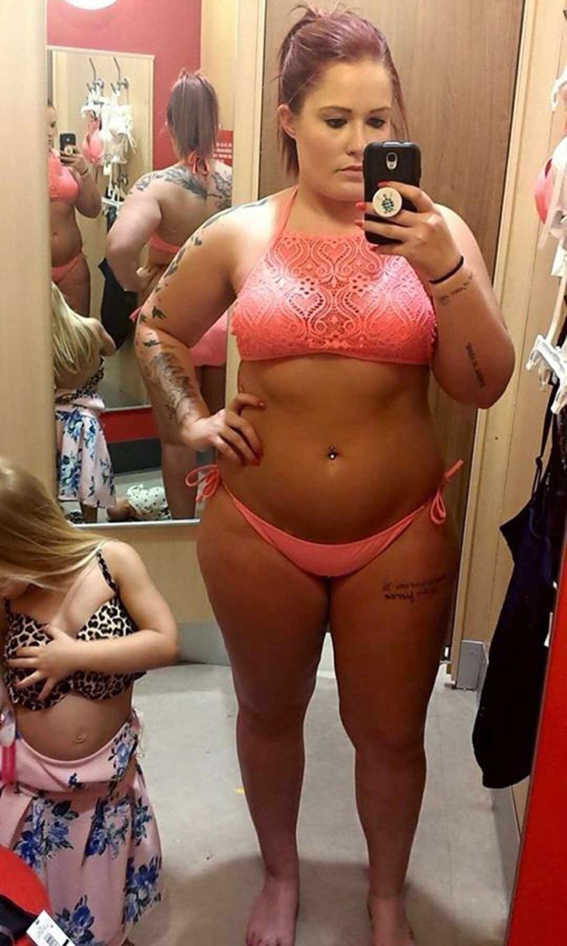 Fat women of selfie