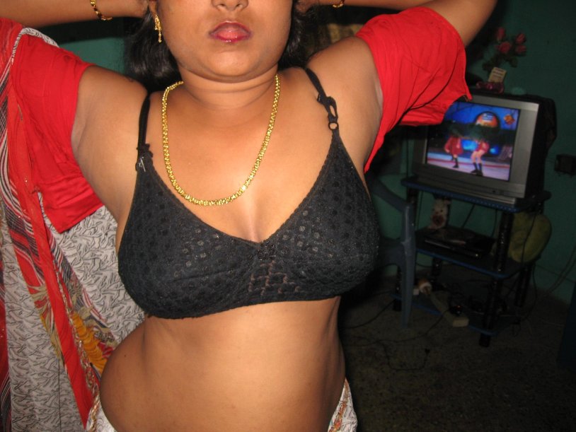 Swetha Kumari Navel