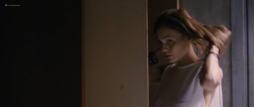 Sophie Skeleton Outlander Sex Scene