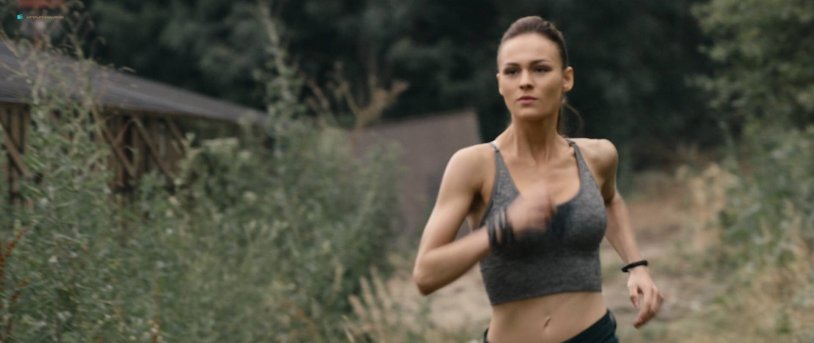 Sophie Skeleton Maxim