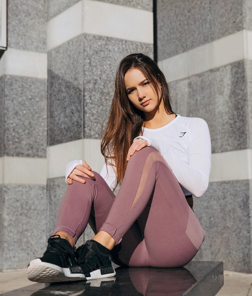 Isabella Fernandez Fitness