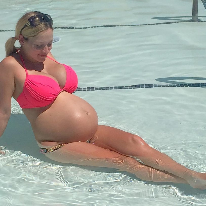 Naked busty pregnant