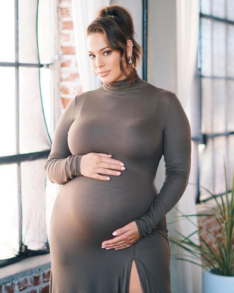 Ashley Graham Preg