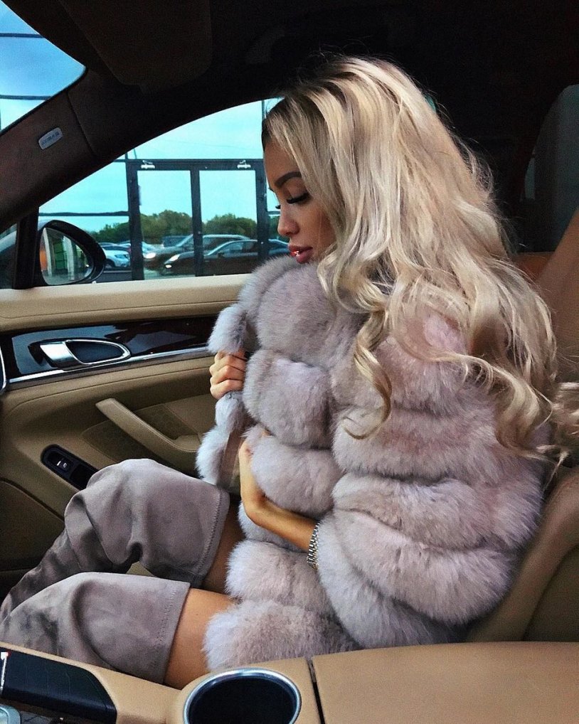 Michelle myist Fur Coat