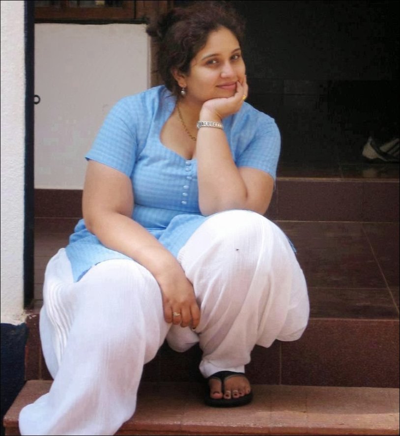 Nagma Qureshi Hot Aunty