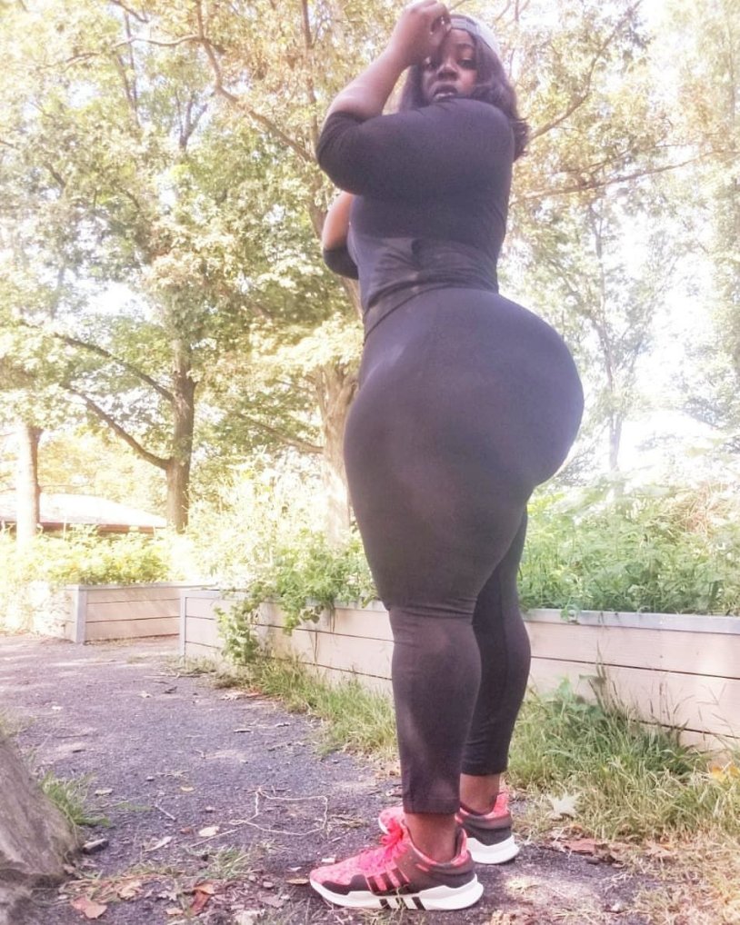 Tayya Christian Big Ass +21