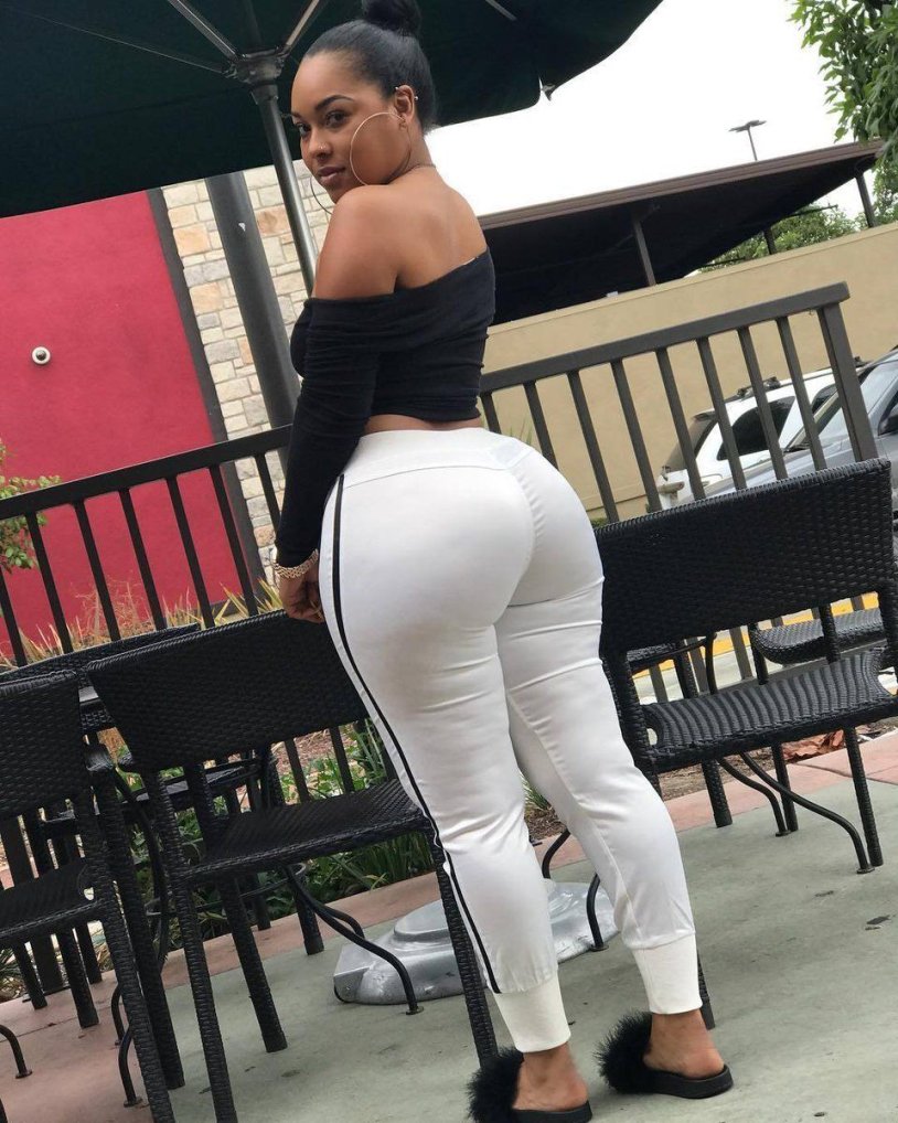 Hurdish Latins in jeans