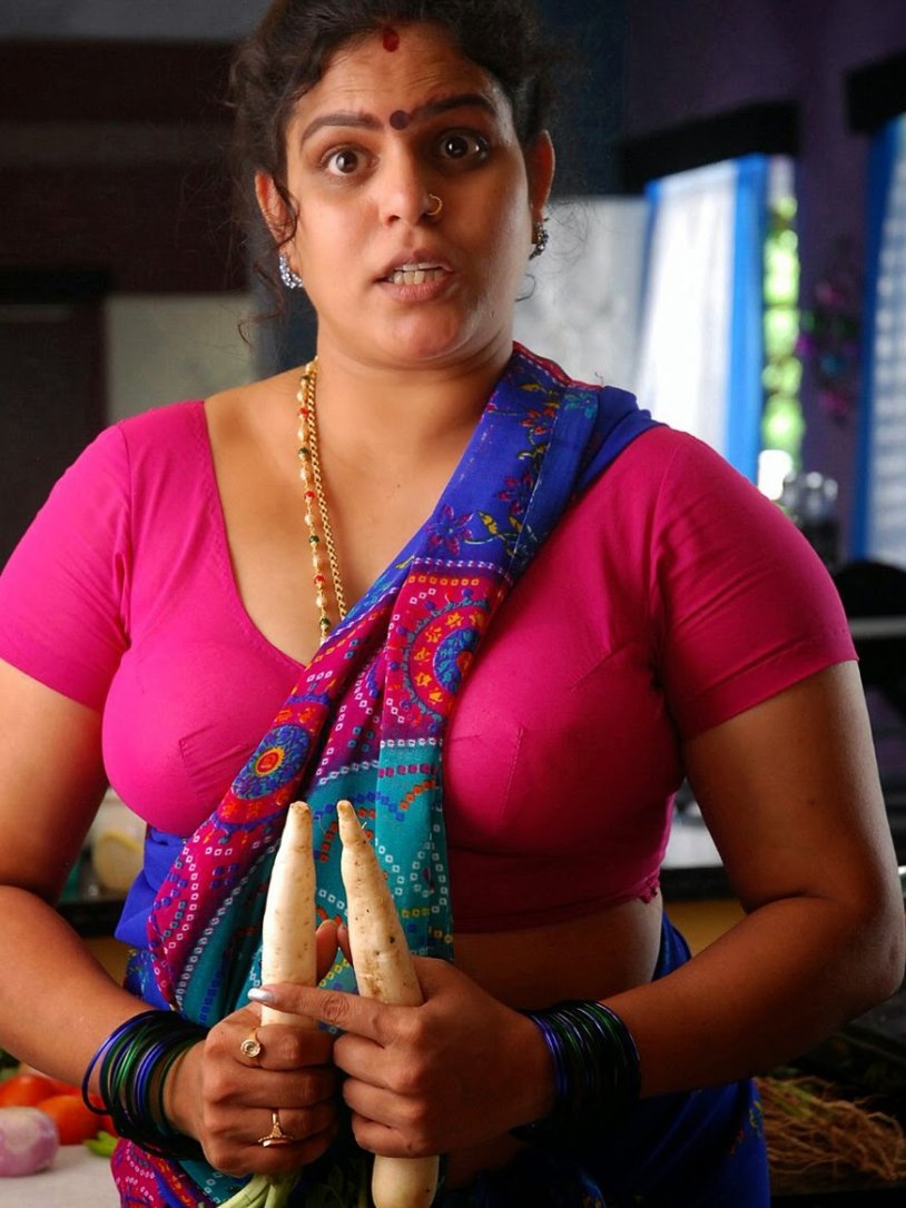 Actress Kavya Madhawan in Bikin