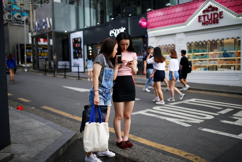 South Korea Girls on the street