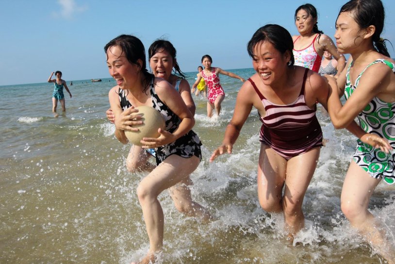 North Korean women on the beach