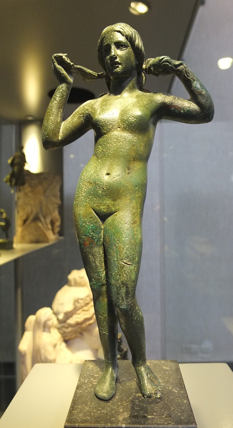 Aphrodite Anadiomen sculpture