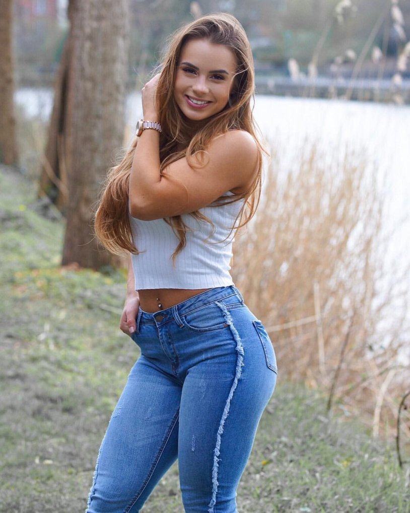 Savannah Prez Fitness Model