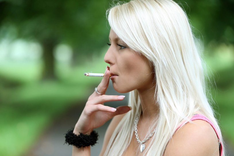 Smoking blonde