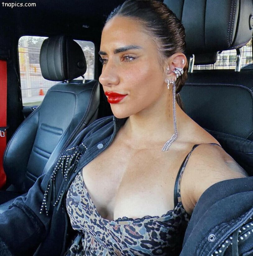 Miranda Nicole photo shoot