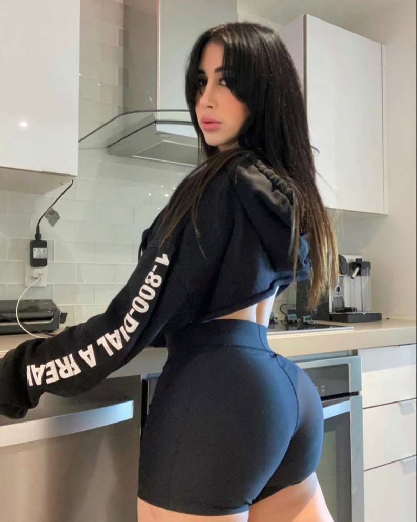 Valerie Kay Instagram 2021