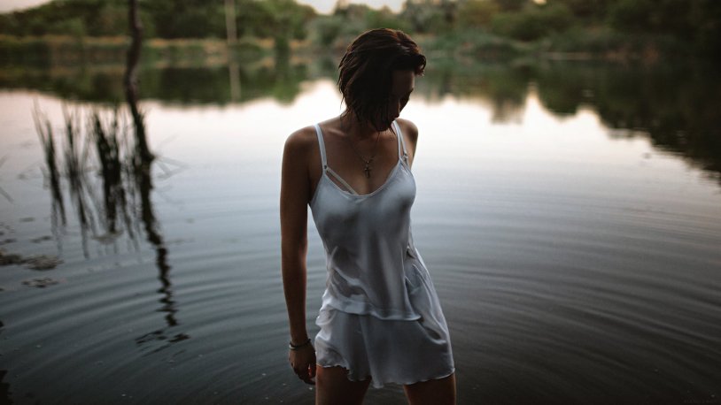 Girls on Lake Neggle