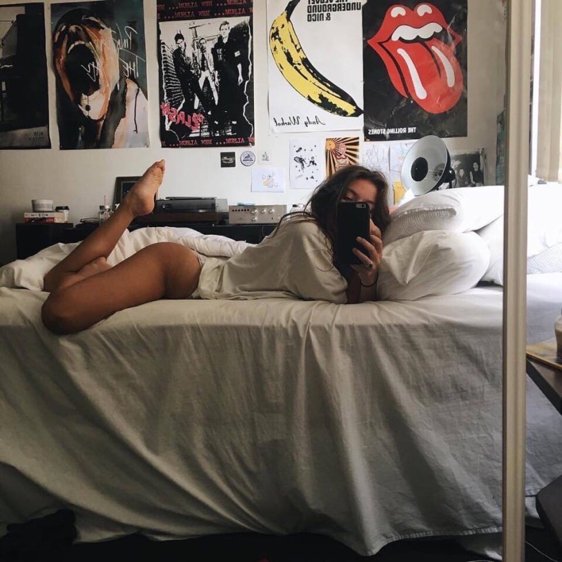 The aesthetics of the self -care of the selfie