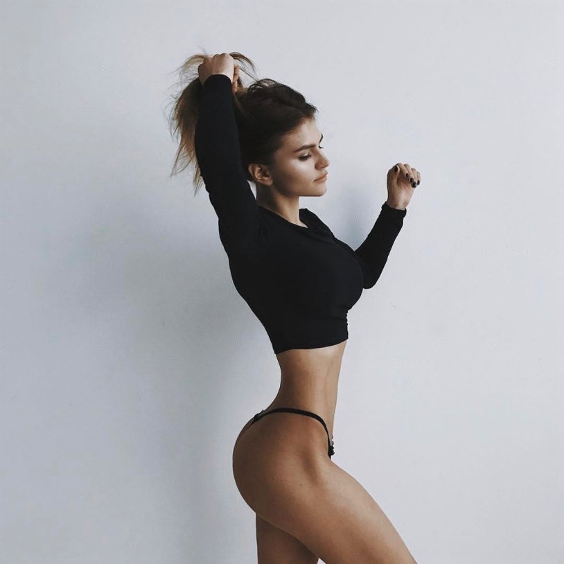 Anastasia Mironova @mironovanastasiia figure
