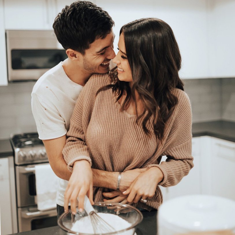 Man and woman in the kitchen
