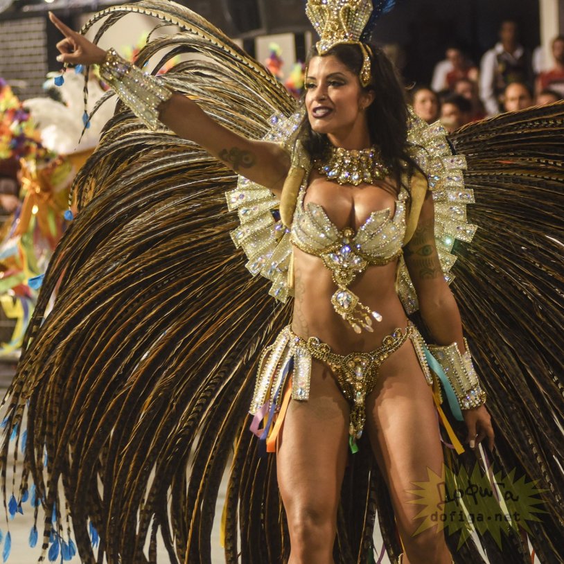 ALINE RISCADO on the carnival
