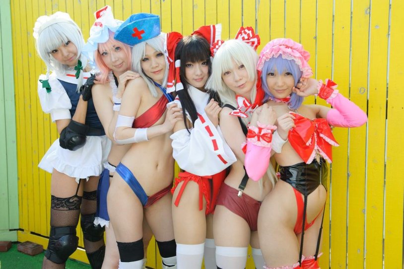 Cosplay without underwear
