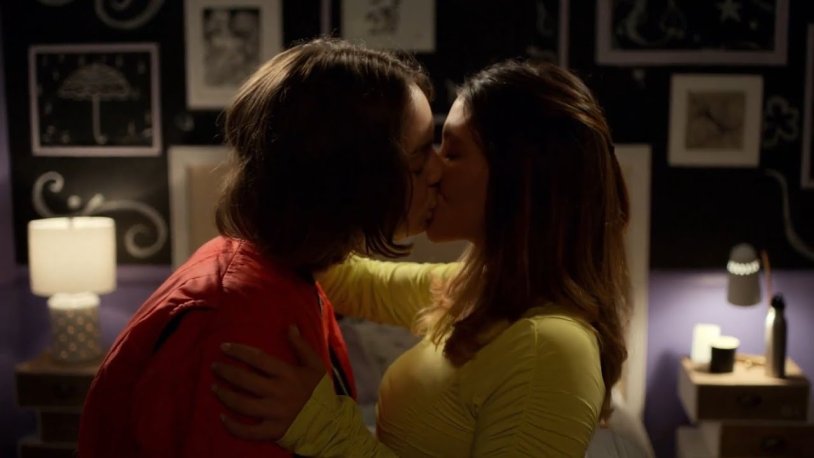 The atypical series Casey and Izzy