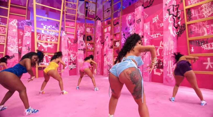 Pregnant Bacardi Twerking Cardi B