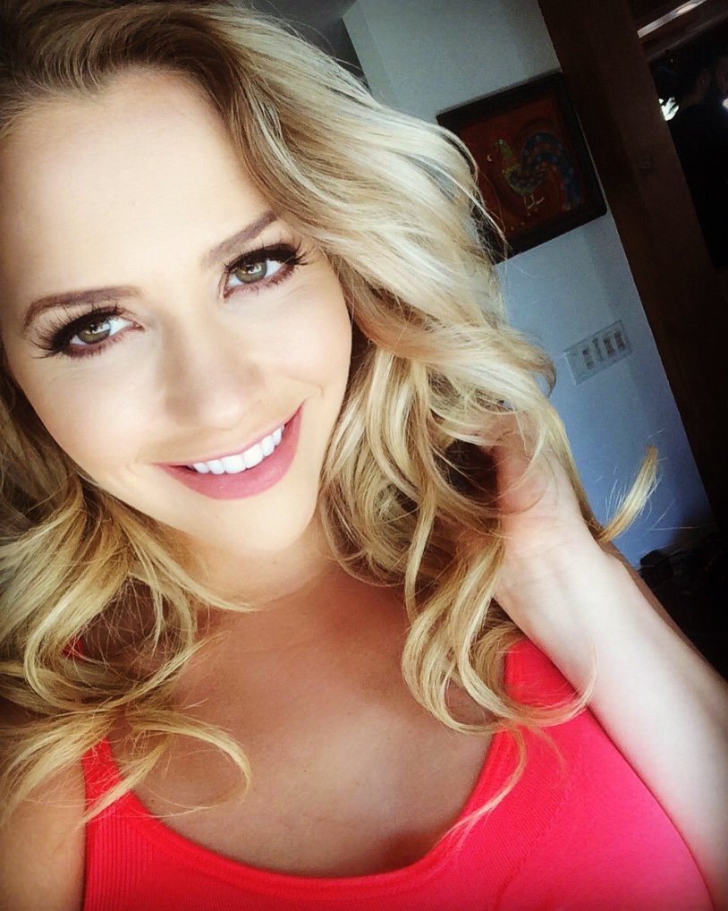 Mia Malkova 2015