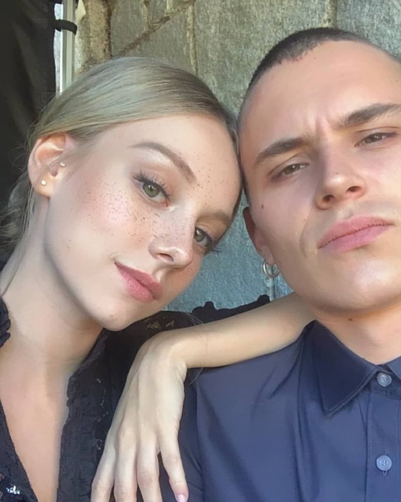 Aron Piper and Esther Esposito