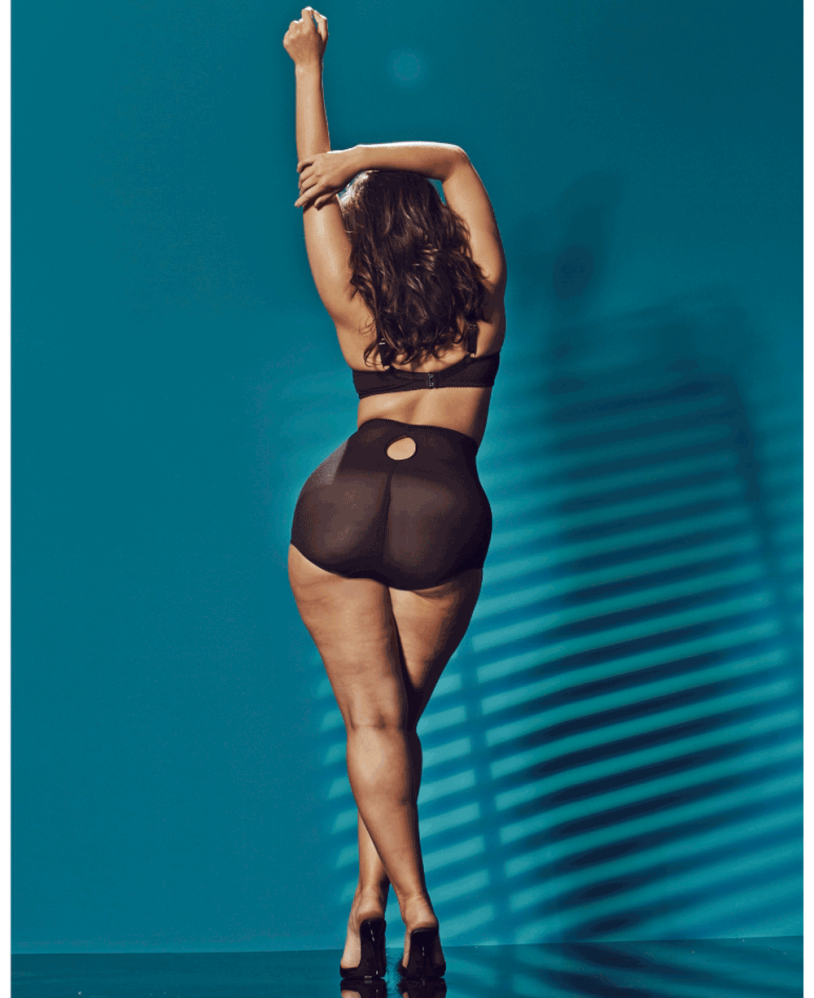 Model Ashley Graham Pla