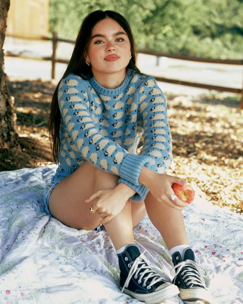 Landry Bender is hot