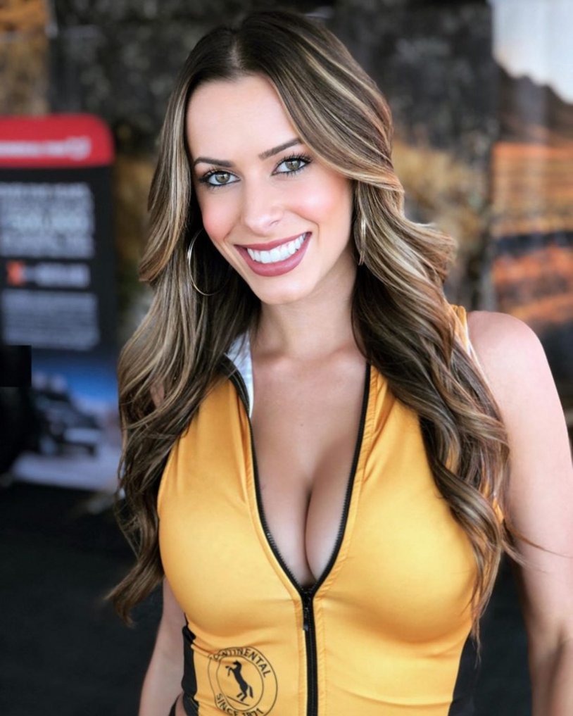 Devin Bender in contact