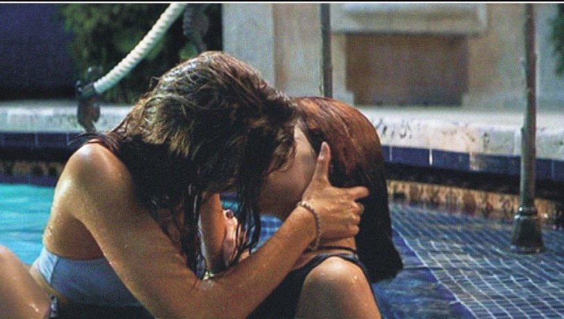 Nive Campbell and Denise Richards Distance