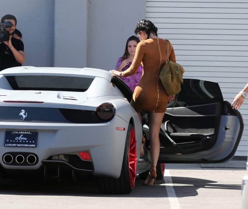 CALE CALILY Jenner 2020