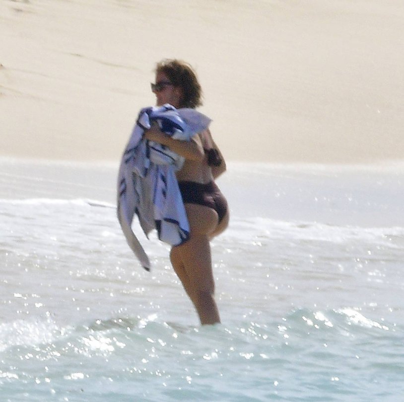 Emma Watson Paparazzi 2021