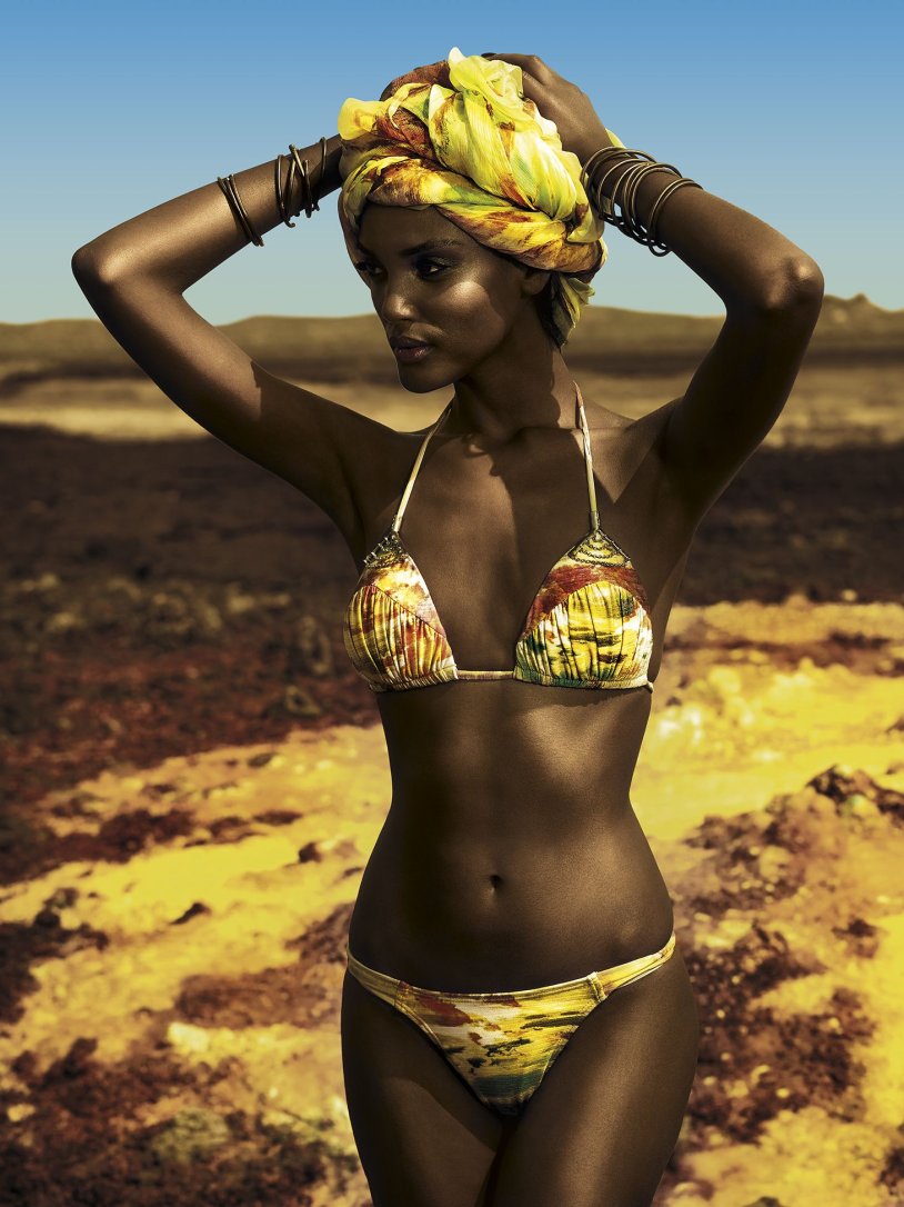 Africa girls in swimsuits