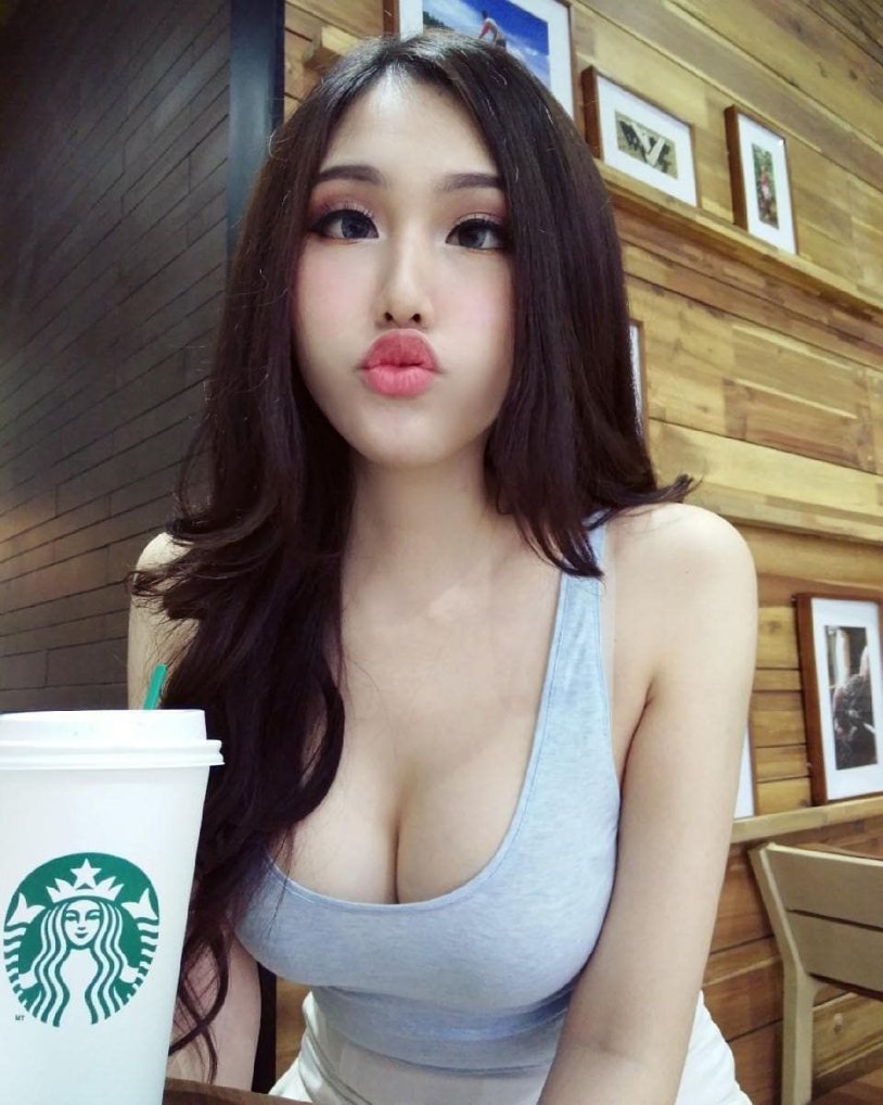 Korean Big Tits Selfie
