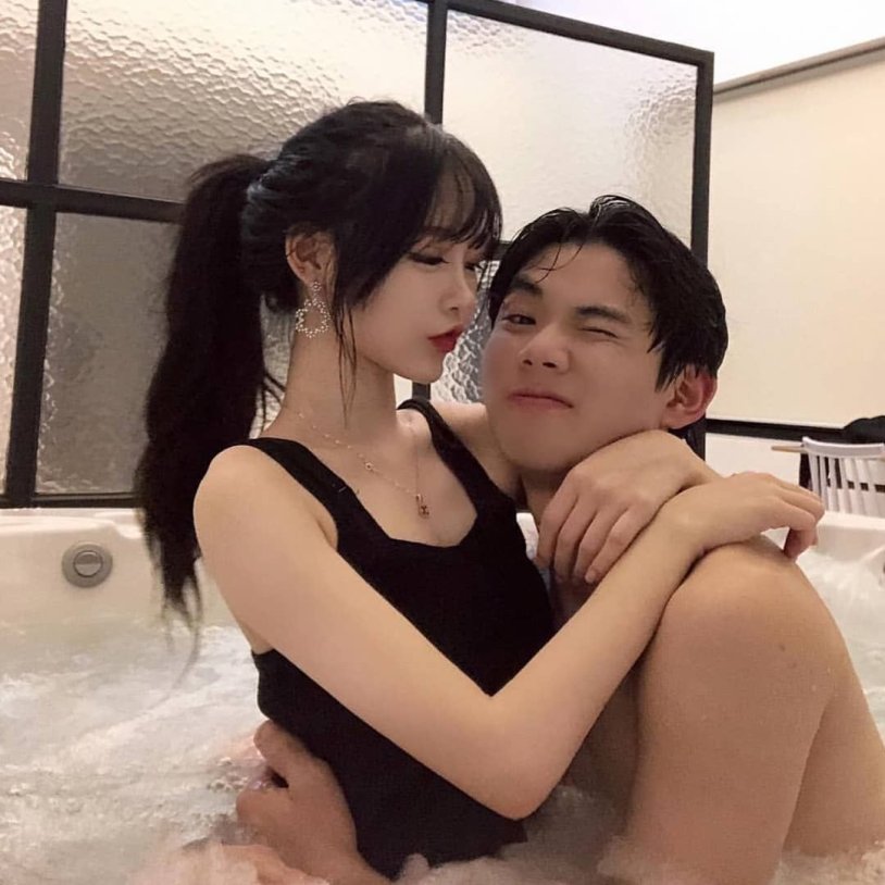 Korean couples in bed