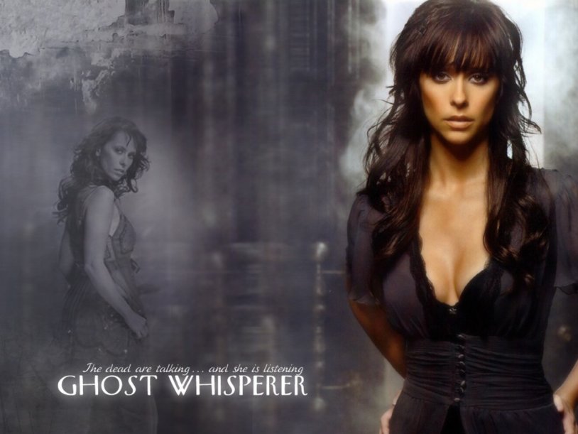 Jennifer Love Hwitt who speaks ghosts with bangs