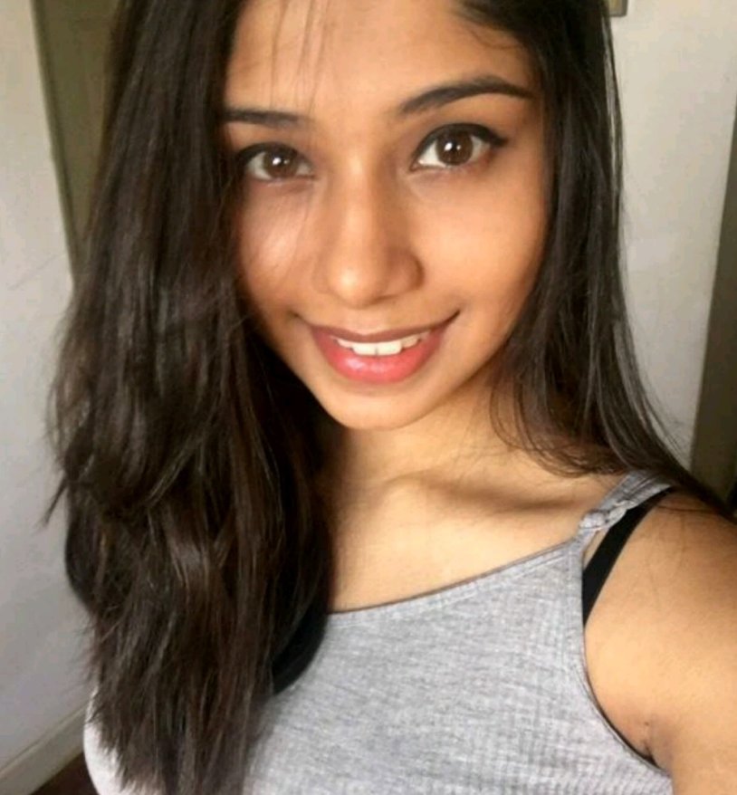 Girls Malaysia Selfie