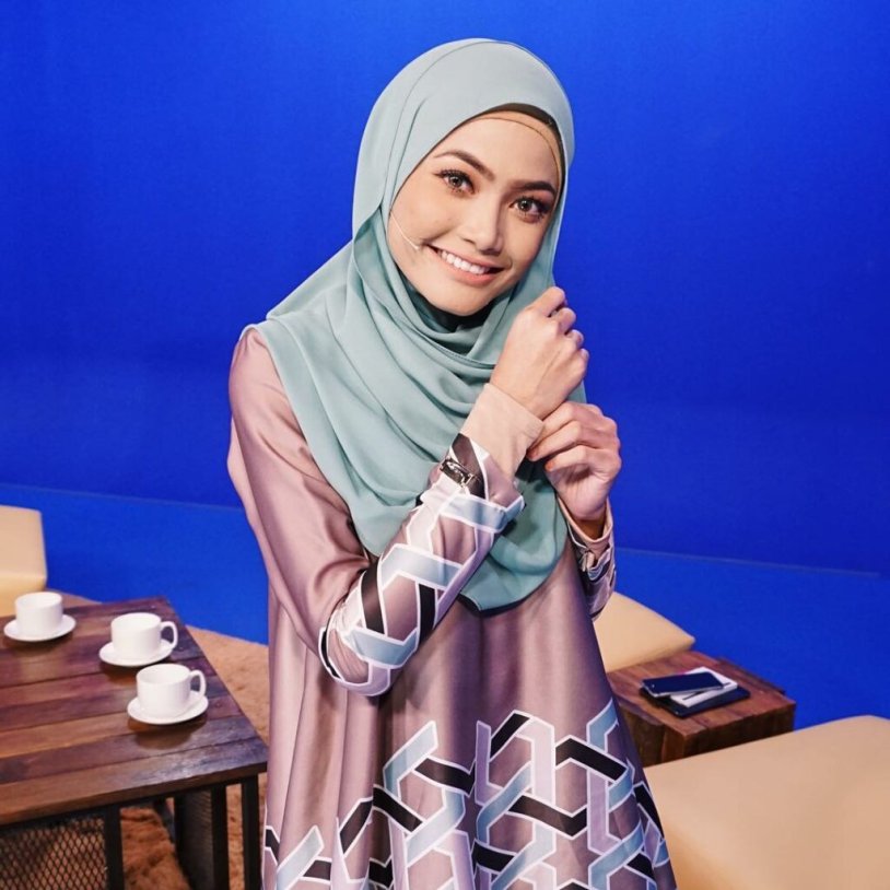 Beautiful Malaysian Girls