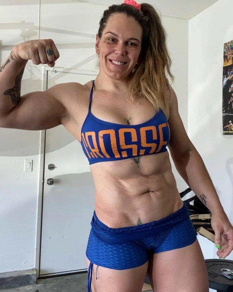 Gabi Garcia fights