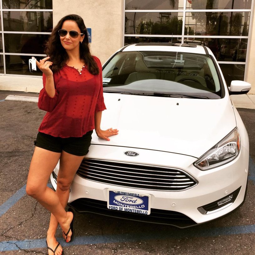 Melissa Fumero is hot